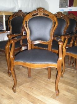 Starožitné židle čalouněné kůží 